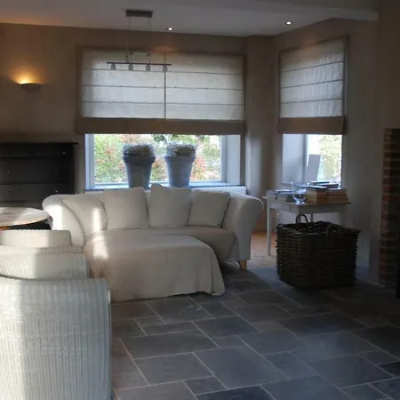 Ardennes Villa Familial